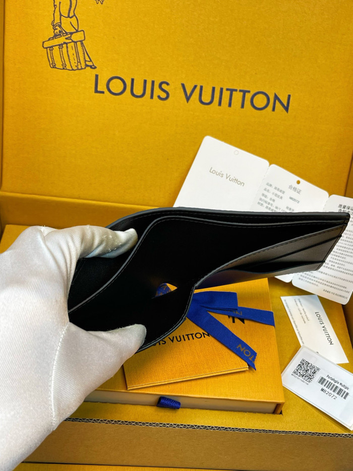 1V Wallet B0113-658