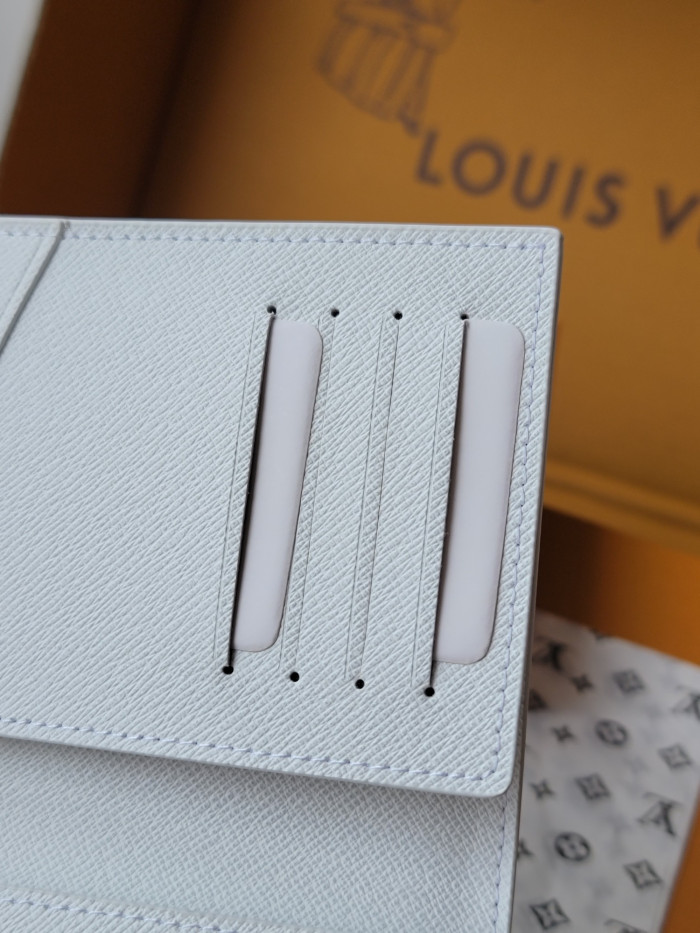 1V Wallet B0113-659
