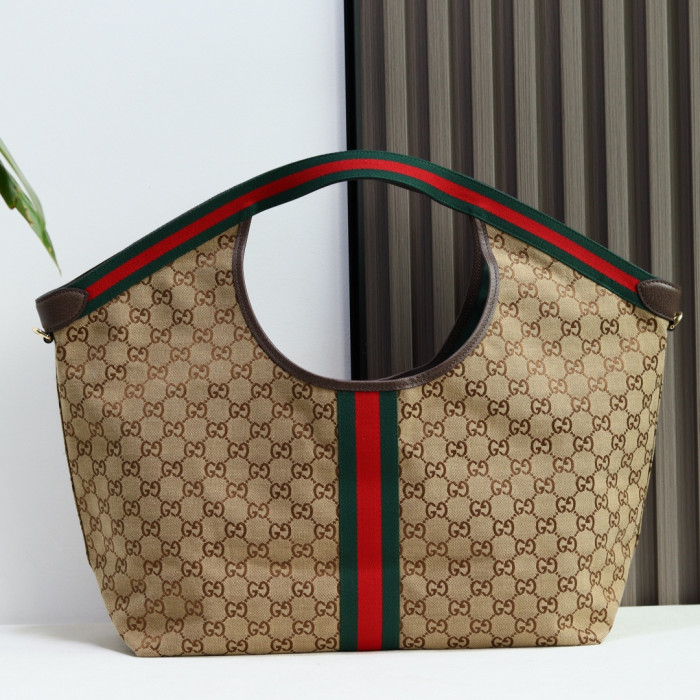 Gv*c1 BAG B0113-674