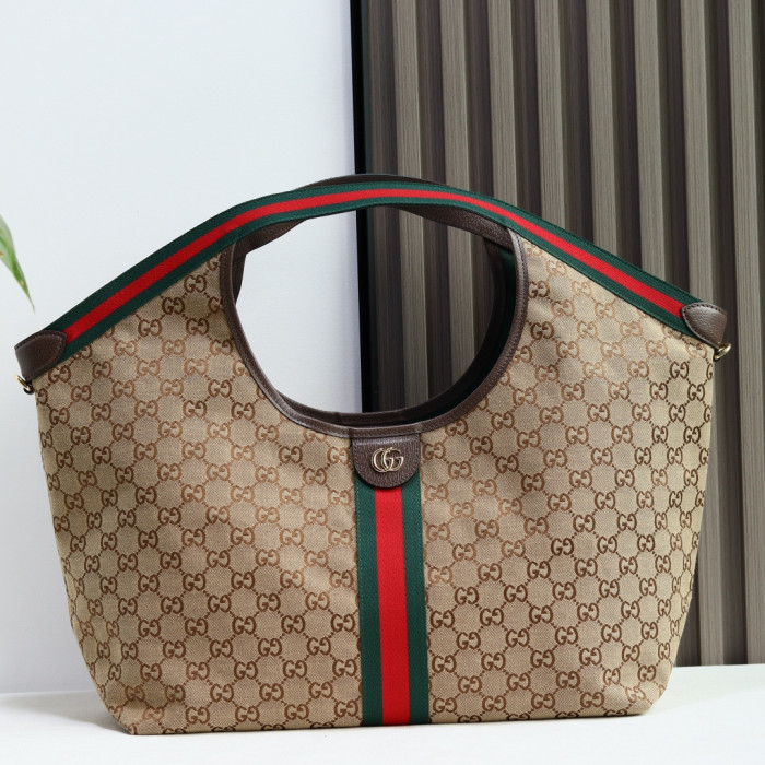 Gv*c1 BAG B0113-674