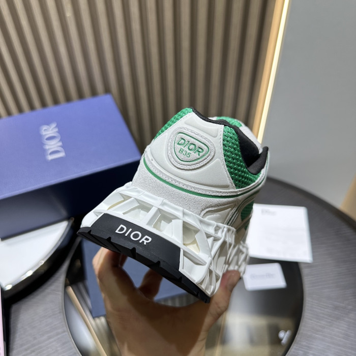 D10R SHOES B35 B35-009