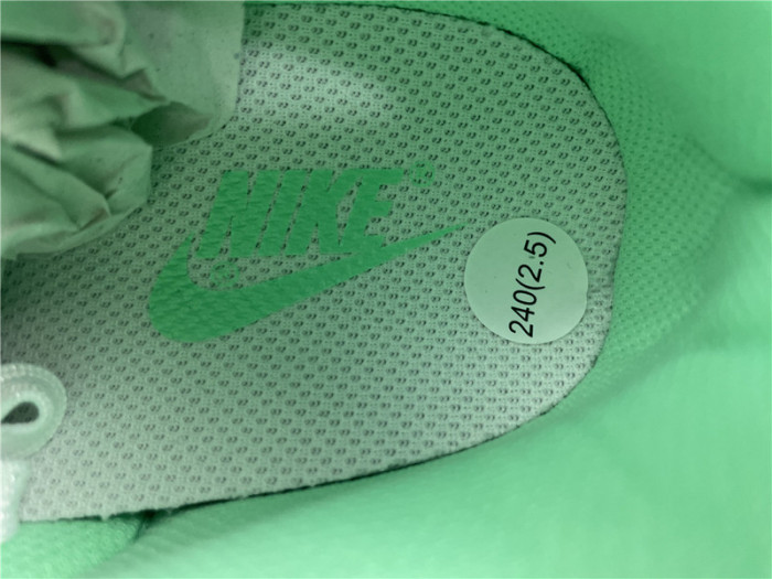 nike dunk low green glow (w) dd1503-105
