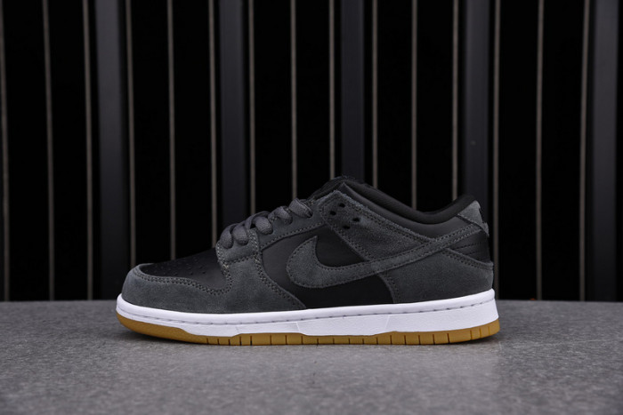 nike sb dunk low dark grey black gum ar0778-001