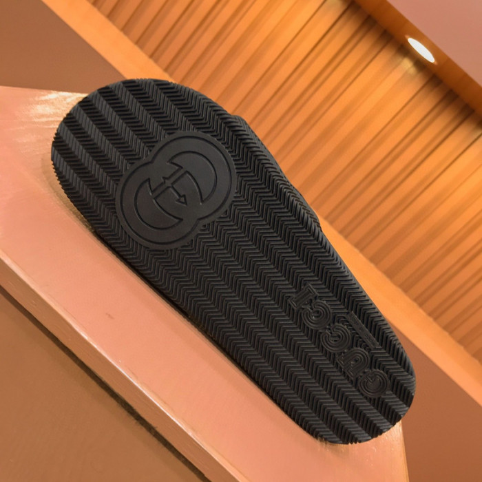 gucc slippers
