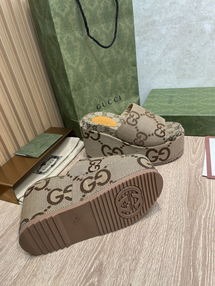 gucc slippers