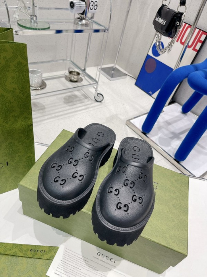 gucc slippers