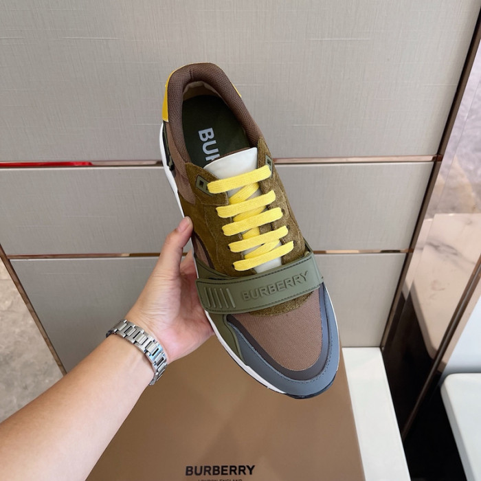 bby sneaker