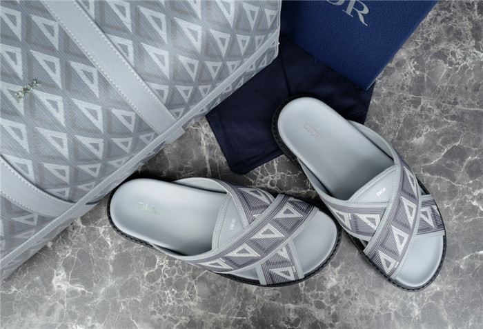 D*or slippers
