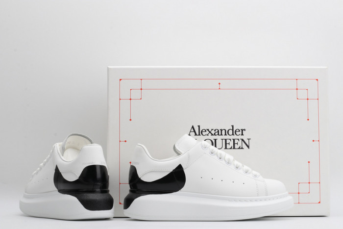 A1exa*der Mcqv*en SNEAKERS MC5563-033