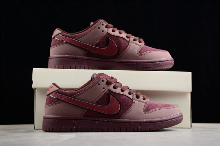Nike SB Dunk Low "Valentine