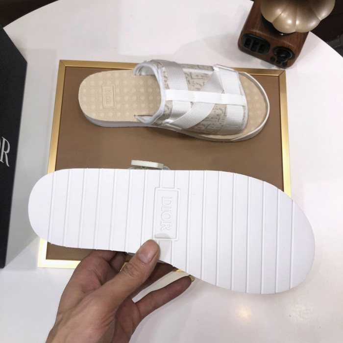 D*or slippers