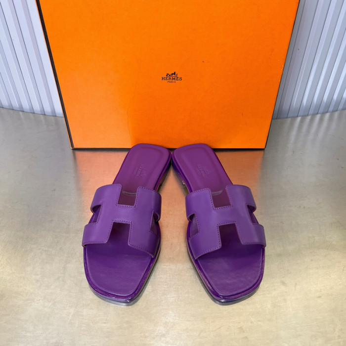 H**mes slide cu526-2052