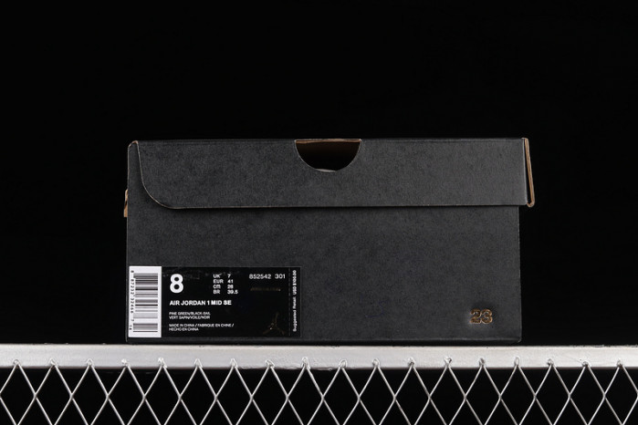 air jordan 1 mid pine green - 852542-301