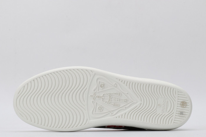 gucc ace embroidered low-top sneaker