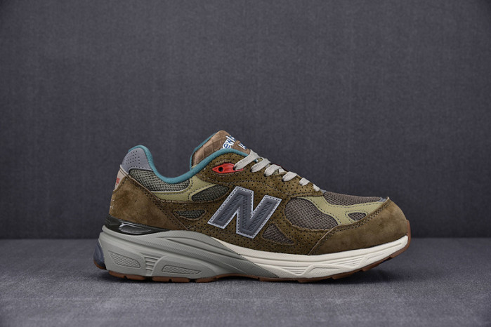 new b*lance bodega m990d3