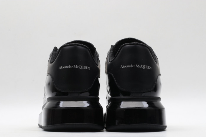 A1exa*der Mcqv*en SNEAKERS MC5563-018