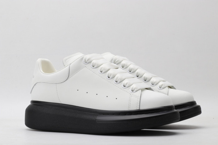 A1exa*der Mcqv*en SNEAKERS MC5563-041
