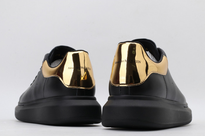 A1exa*der Mcqv*en SNEAKERS MC5563-065