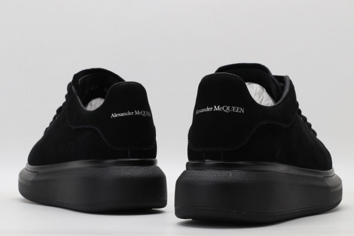 A1exa*der Mcqv*en SNEAKERS MC5563-082