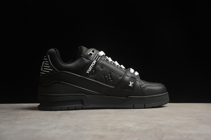1v sneakers 1v0425-001