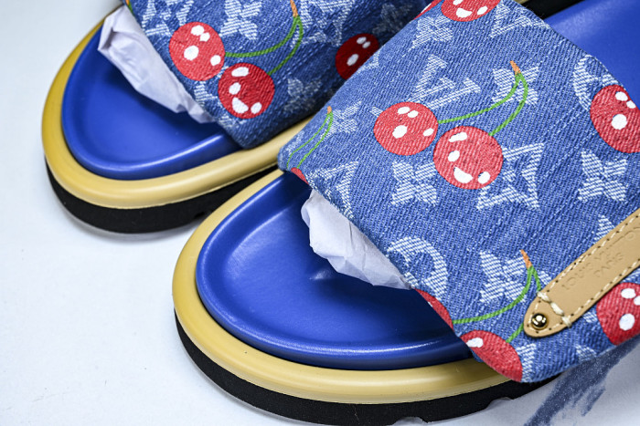 1*V SLIPPERS 11V0107-096
