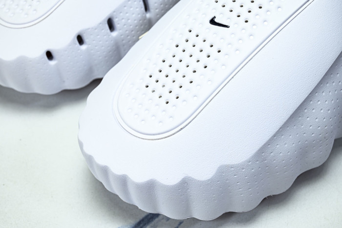 Nike Mind 001 