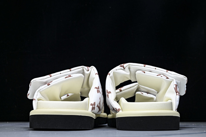 1*V SLIPPERS 11V0107-110