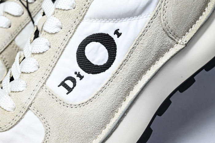 D10R Sneaker D897-239