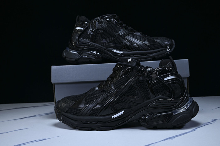 BLCG RUNNER SNEAKER LED 853225-WRNLD1000