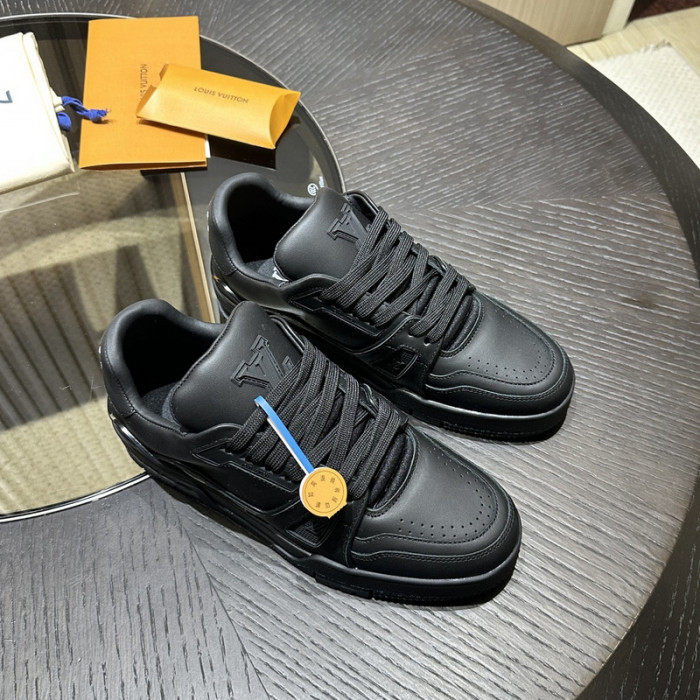 1V SNEAKERS 1V0425-135