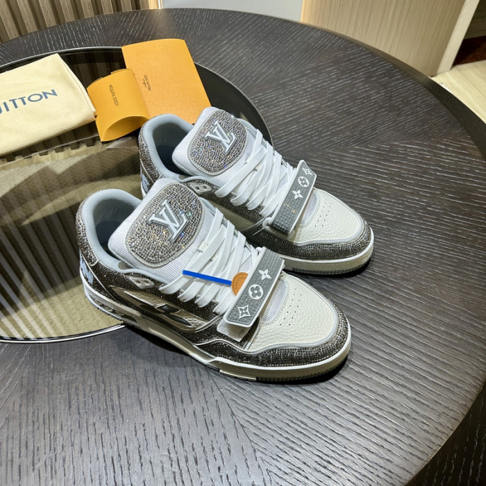1V SNEAKERS 1V0425-143