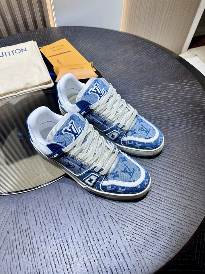 1V SNEAKERS 1V0425-168