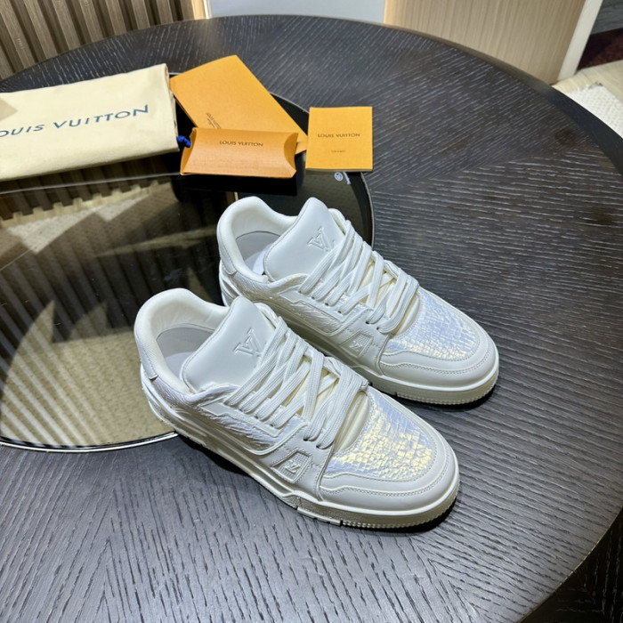 1V SNEAKERS 1V0425-154