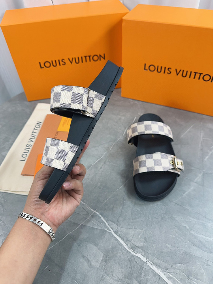 1*V SLIPPERS 11V0107-043