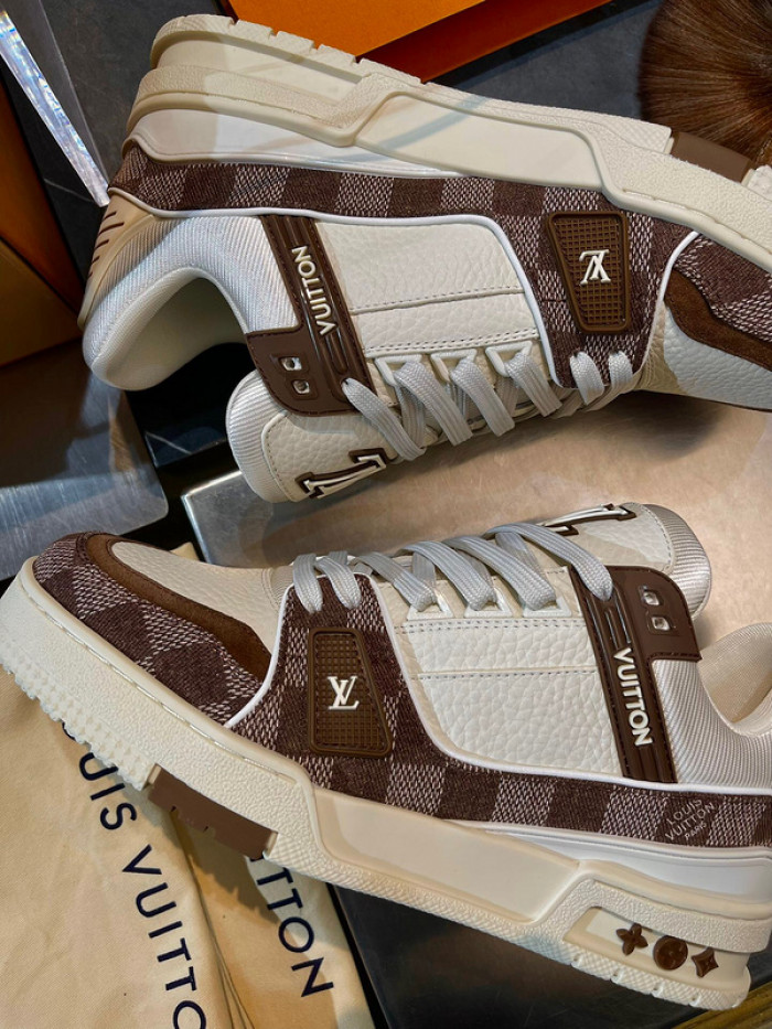1V SNEAKERS 1V0425-225