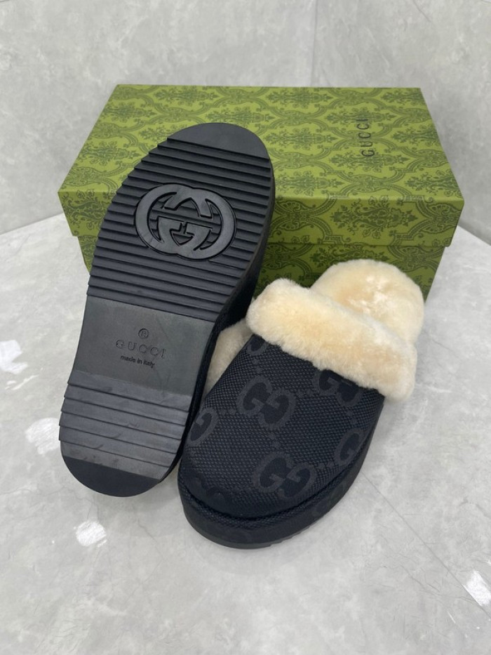 Gv*c SLIPPERS GU568-115