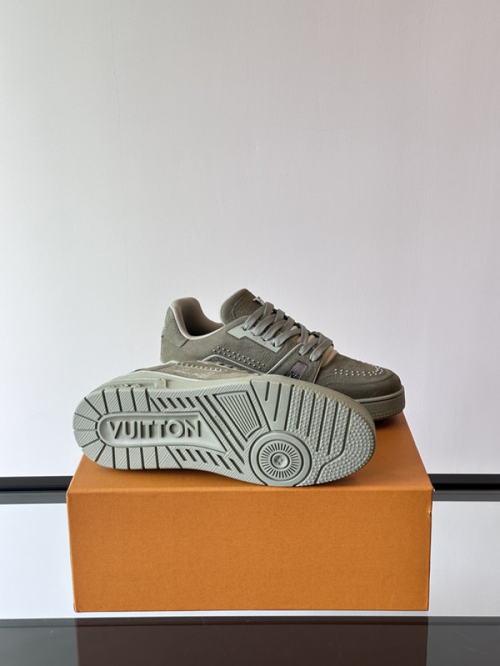 1V SNEAKERS 1V0425-210