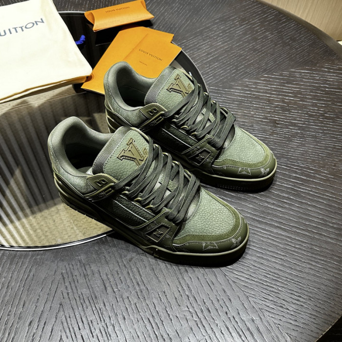 1V SNEAKERS 1V0425-295