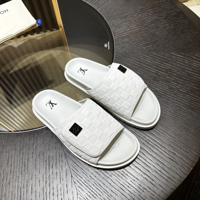 1*V SLIPPERS 11V0107-066