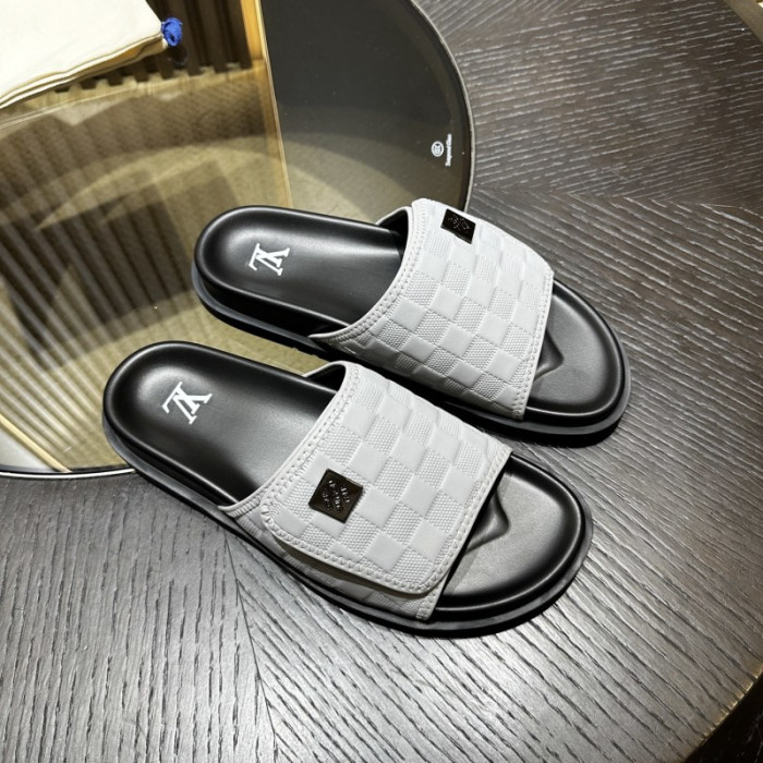 1*V SLIPPERS 11V0107-067