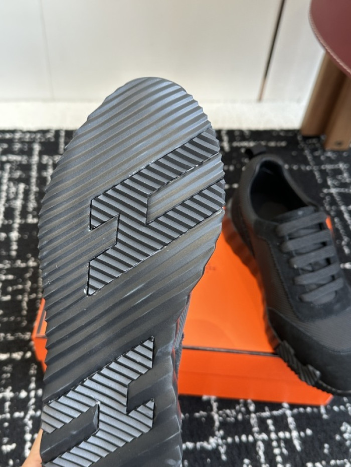 HER*MES SNEAKER HM1028-125