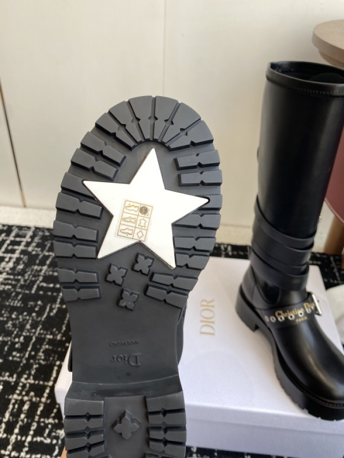 D10R Boots D897-171