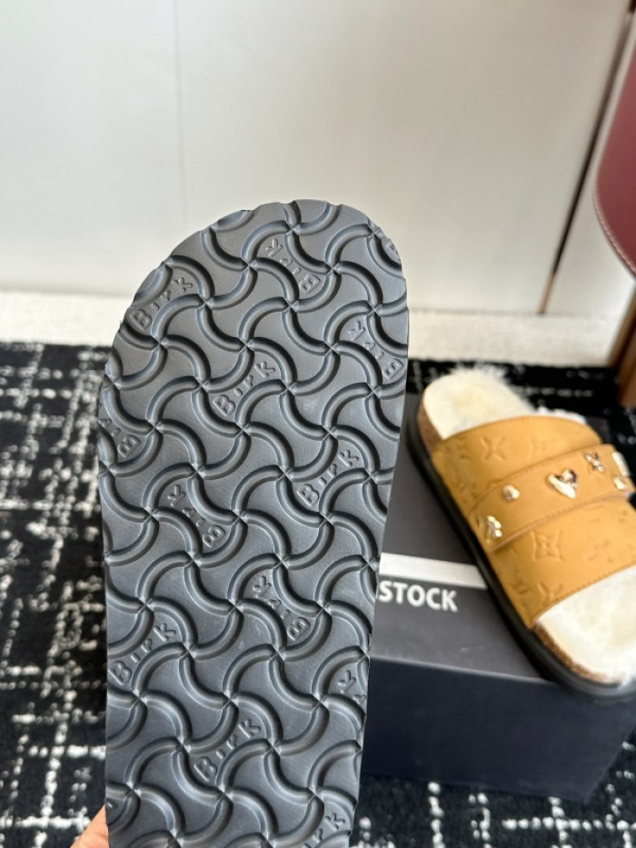 1*V SLIPPERS 11V0107-081