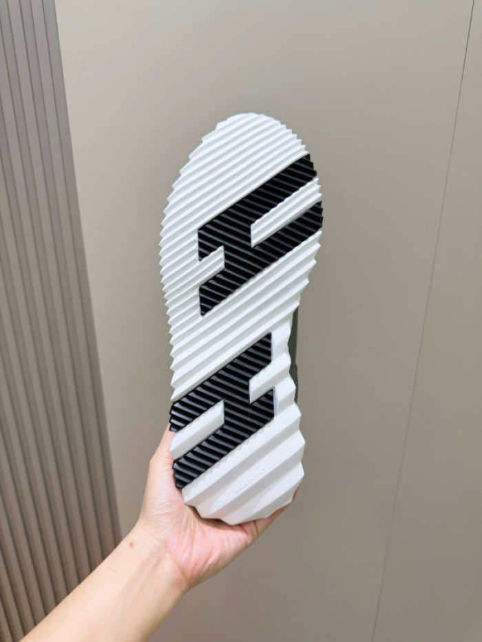 HER*MES SNEAKER HM1028-162