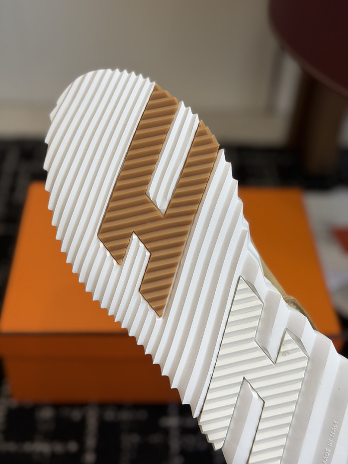 HER*MES SNEAKER HM1028-216