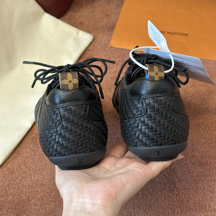 1V SHOES 1VS948
