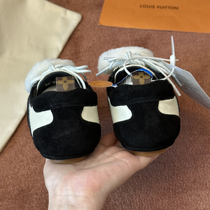 1V SHOES 1VS951
