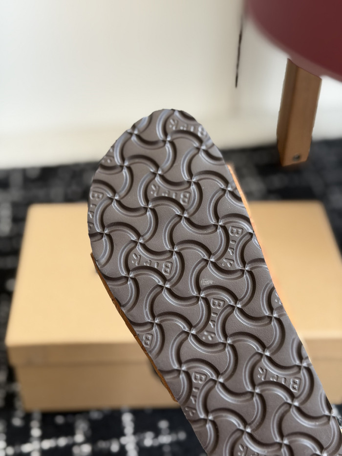 1*V SLIPPERS 11V0107-136