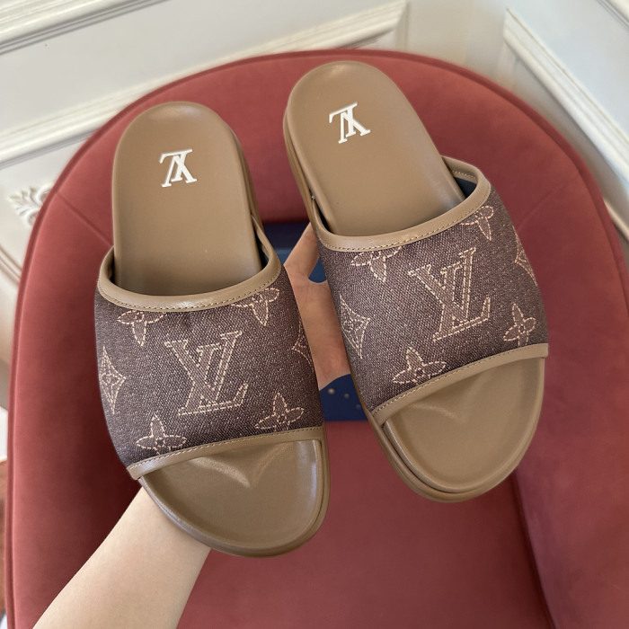 1*V SLIPPERS 11V0107-142