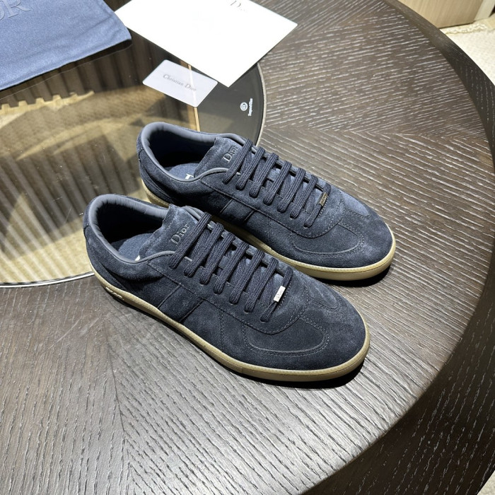 D10R SHOES B01 D896-199